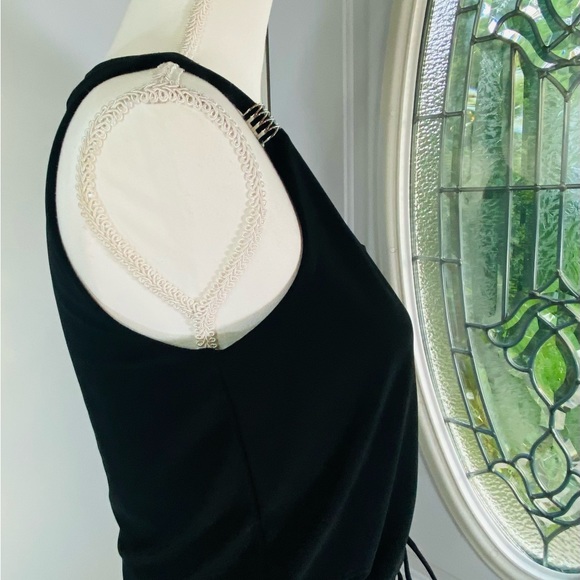 White House Black Market Black Romper SZ XS EUC - Picture 6 of 11